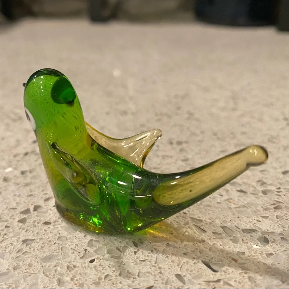 Green Glass Bird Figurine Decorative Collectible